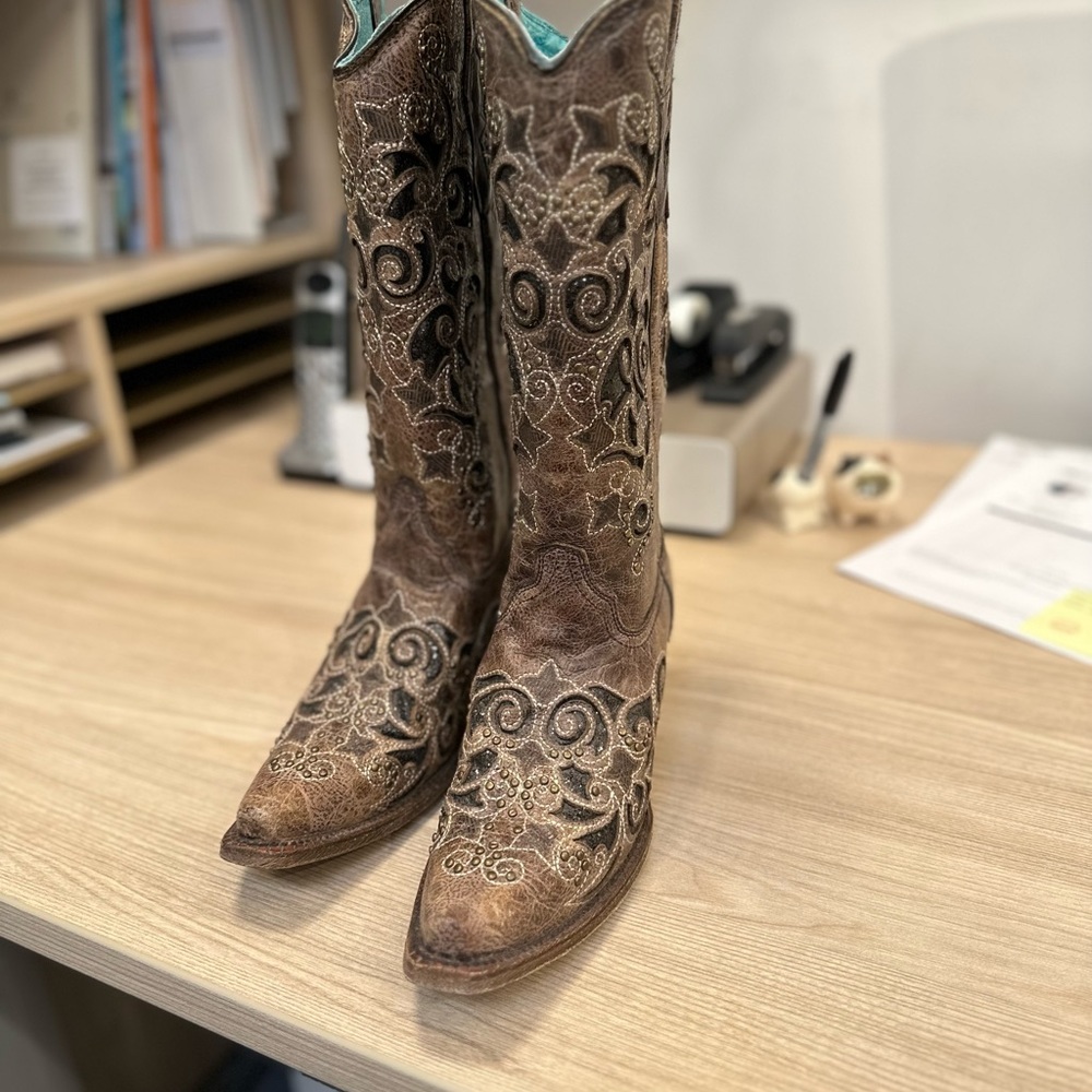 Corral Boots Size 9